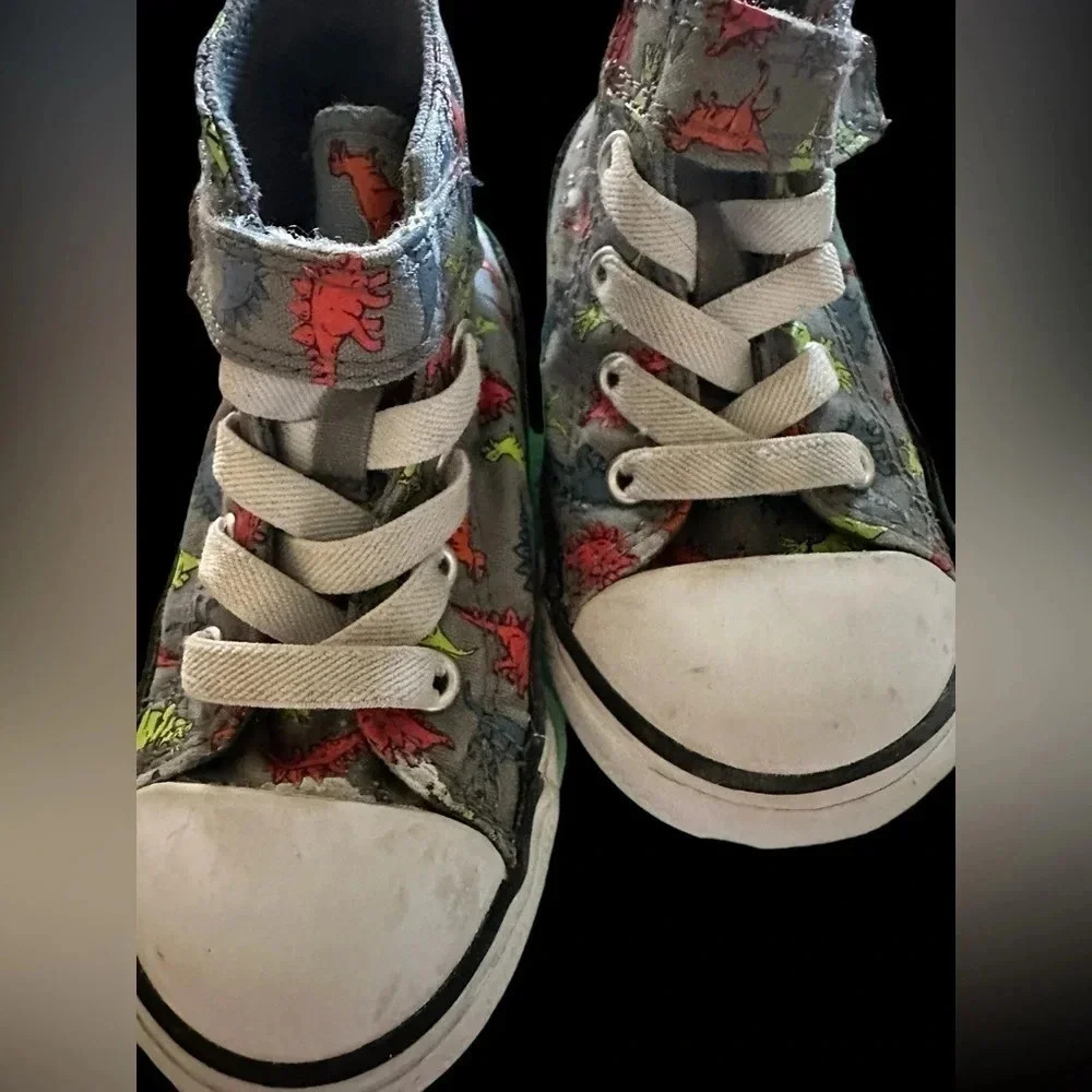 CONVERSE KIDS DINOVERSE DINOSAUR PRINT IV HI SNEAKERS SHOES size 7 - Picture 4 of 10